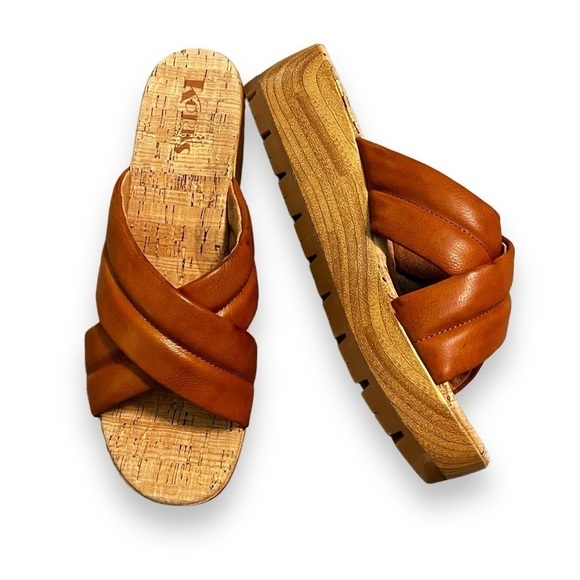 Korks Faithe Slide Platform Wedge Sandals Faux Leather Open Toe Tan slipon SZ 11 - Picture 1 of 12